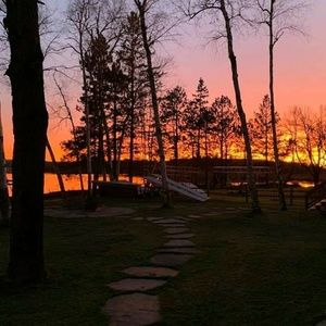 Meet your Posher, Lorie